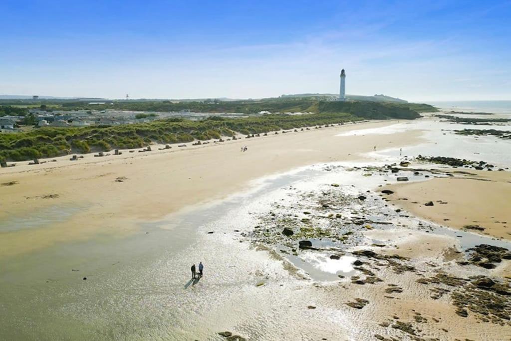 Sea La Vie Caravan At Silver Sands Holiday Park Villa Lossiemouth ภายนอก รูปภาพ